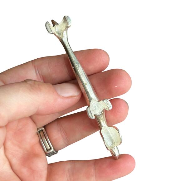 Vintage Dachshund Knife Rests in Patinated Silver Metal 1970s Set of 10 - Picture 3 of 7